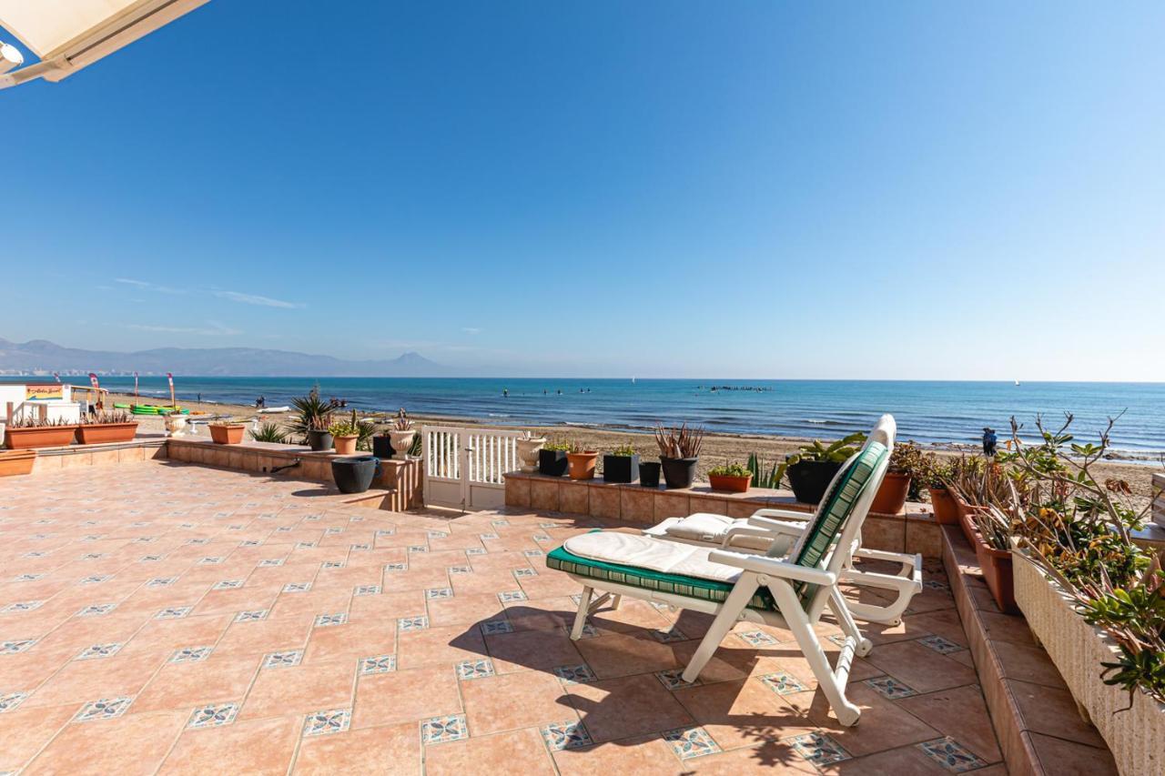 Ferienhaus Beachfront Bliss: A Pie De Playa Alicante