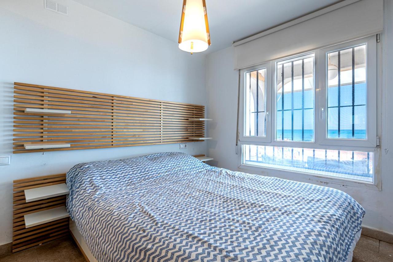 Beachfront Bliss: A Pie De Playa Ferienhaus
